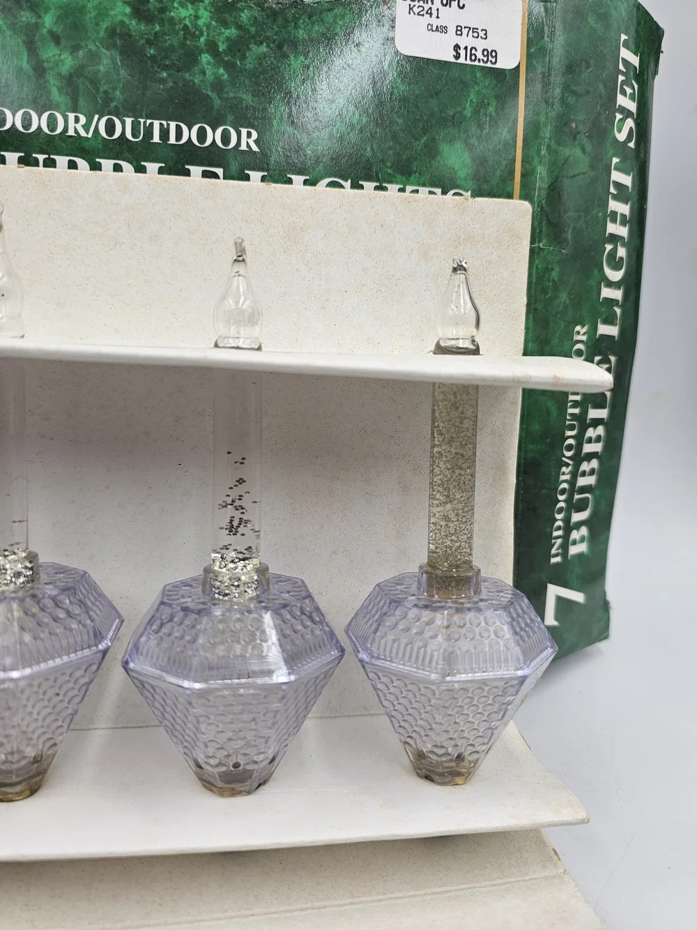 7-Light Indoor/Outdoor Bubble String Lights - Clear and Gold